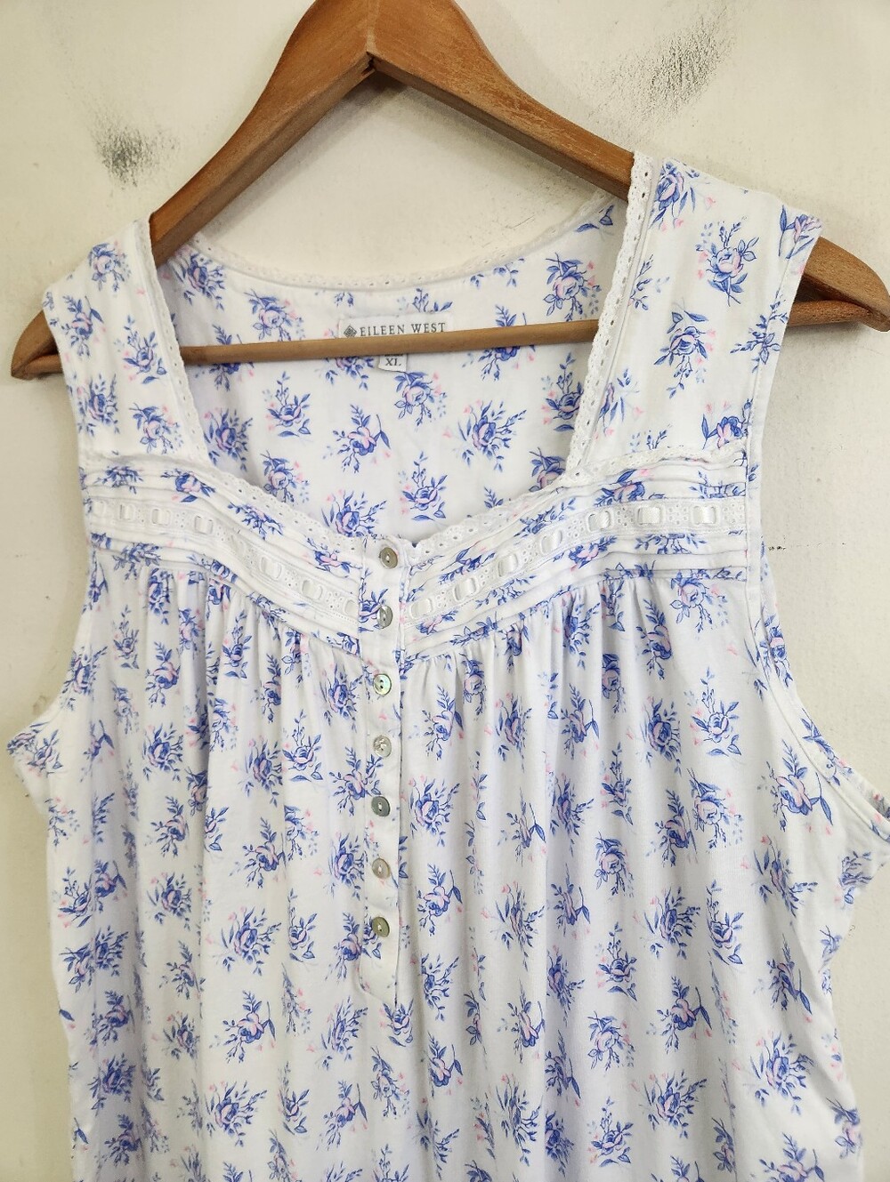 Eileen West Cotton Floral Nightgown - Picture 2 of 8